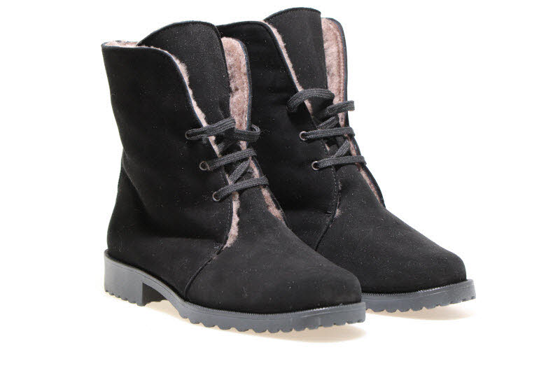 Brunate Stiefelette, warm gefüttert