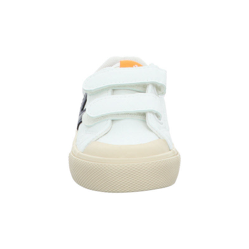 Victoria Sneaker