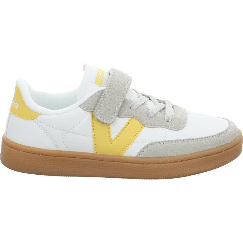 Victoria Sneaker